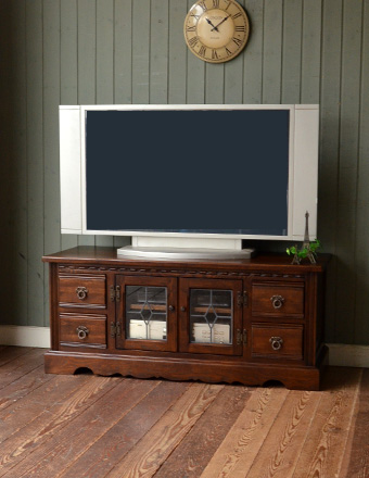 テレビボードにピッタリのアンティーク調家具、オールドチャームのサイドボード（テレビ台、W1200） (y-131-f)