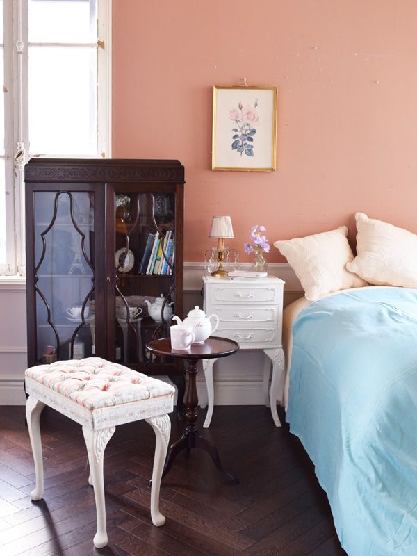 フランスから到着した荷物開梱作業に追われる時間