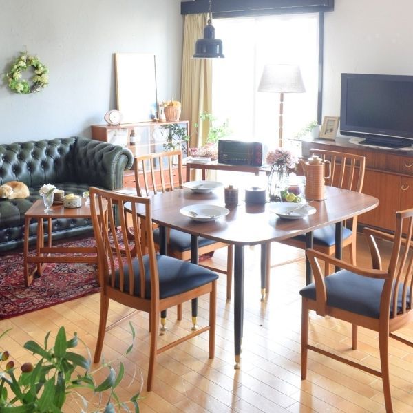 ご飯を食べながらテレビが見れちゃう北欧スタイルの食卓