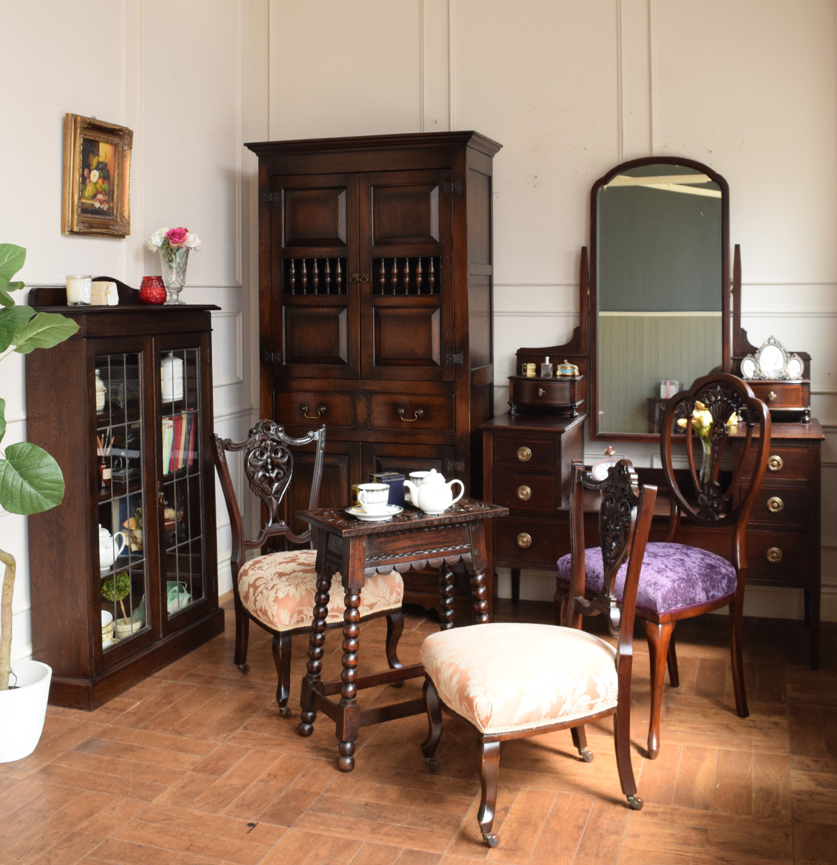 英国アンティークの | 気付けば貴重な家具ばかり･･･美しい椅子と作る部屋