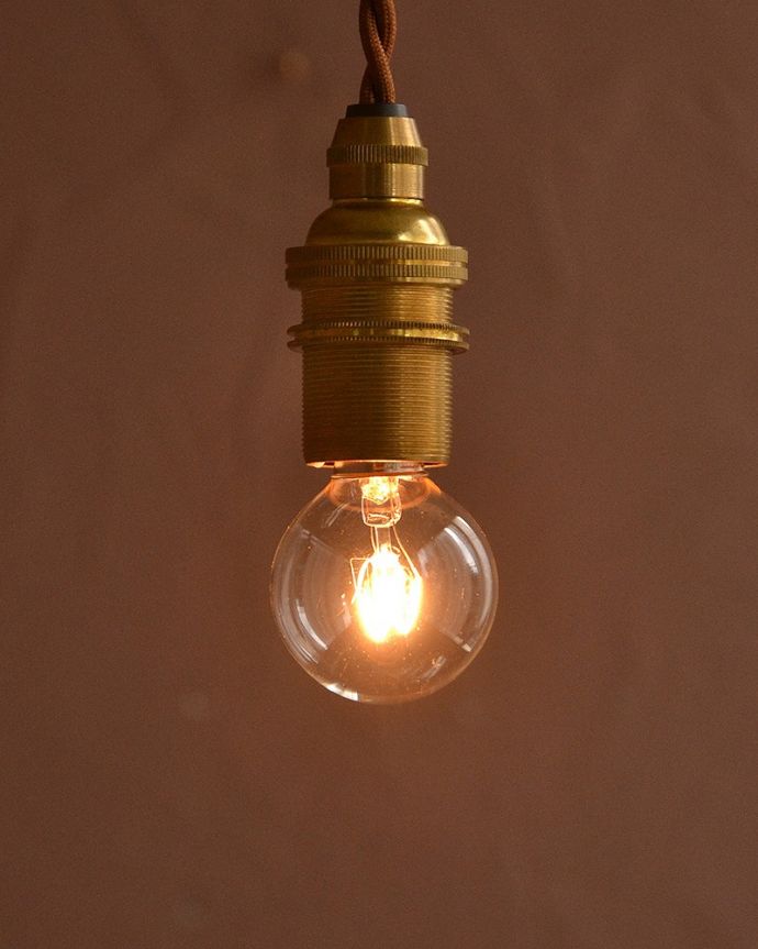 電球・オプション　照明・ライティング　ミニボール球 クリア・白熱球（E17口金・40W）。昔ながらの白熱球エジソンが電気を作った時代からずっと同じようにオレンジ色のあたたかい明かりで包み込んでくれる白熱球です。(DK-12)