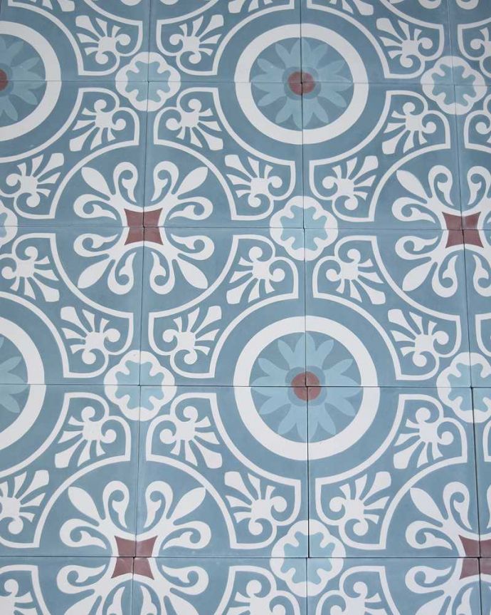 床材　お部屋づくりの材料（建材）　デザインタイル（Palais）フランスの宮殿の床のような模様のアンティーク風デザイン。フランスの伝統柄タイルを組み合わせていくと、フランスのパッサージュを歩いているようなフランス伝統の星型デザインが浮かび上がります。(HOT-08)