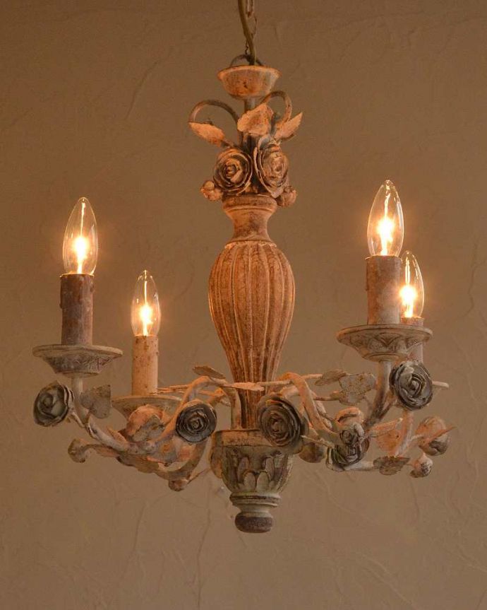 シャンデリア　照明・ライティング　フランス輸入の照明、お洒落なシャンデリア（Ｅ14シャンデリア球4個付）Chandelier Pierre de Ronsard。。(cf-1053)