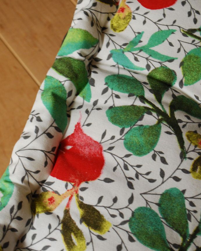 コントワールドファミーユ　インテリア雑貨　コントワール・ド・ファミーユのクッションマトラ（レギューム）。日本の縫製ではないため、多少、ホツレや汚れがある場合があります。(cf-727)