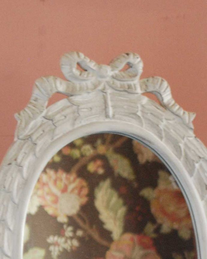 ミラー・時計　インテリア雑貨　アンティーク風家具、コクシグルのスタンドミラー（Mirror Coiffeuse Brume）。フランスらしい彫りのデザイン一瞬でお姫様気分にしてくれるデザインが一番のポイント。(cff-1032)