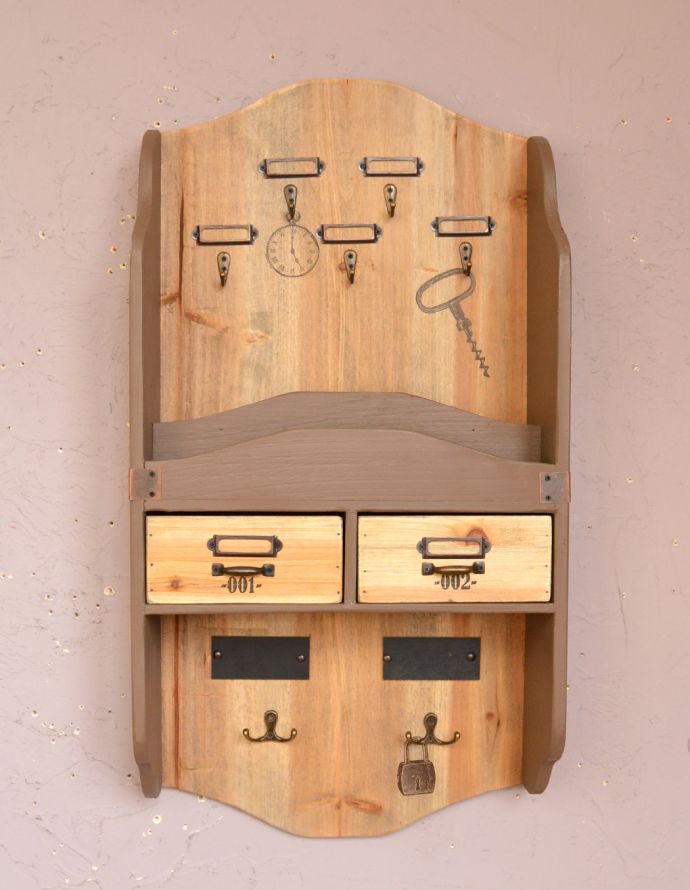 コントワールドファミーユ　アンティーク風　コントワール・ド・ファミーユのマルチキーシェルフ（ブリック・ア・ブラック）。木製のウッディーなデザインなので女性も男性も使いやすいアイテムです！収納の兼ねたお洒落なディスプレイ棚です。(cff-78)