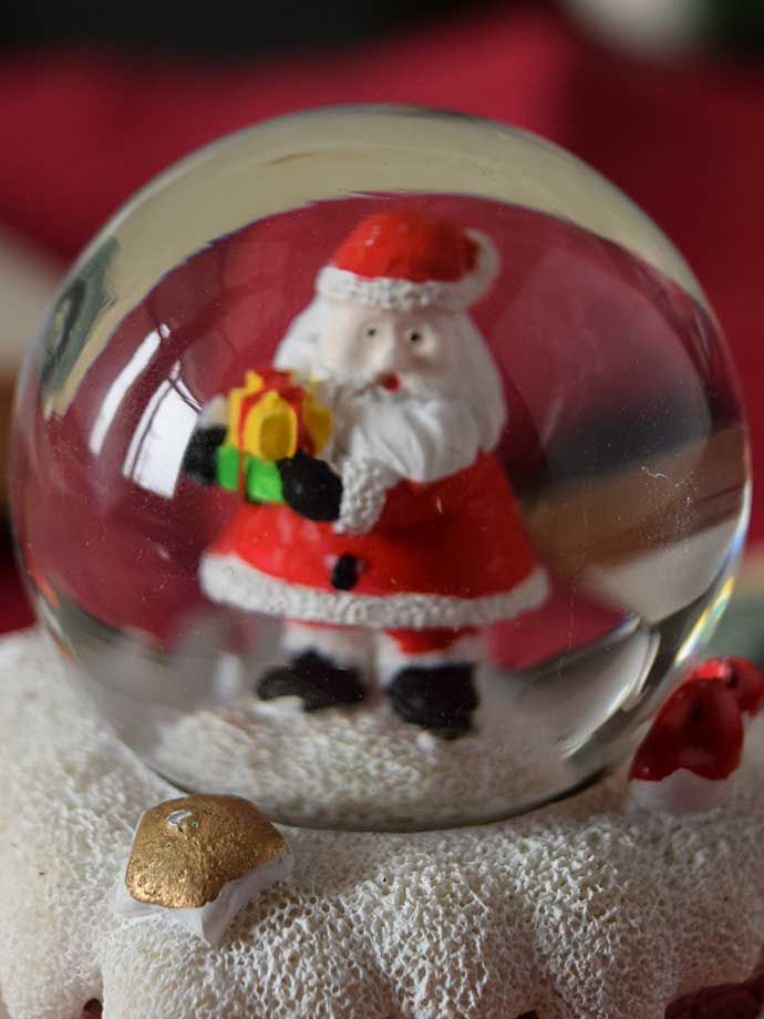 クリスマスのお部屋をおしゃれに彩るオブジェ、LED付きクリスマススノードーム （ブリックサンタ）(cm-239)｜インテリア雑貨
