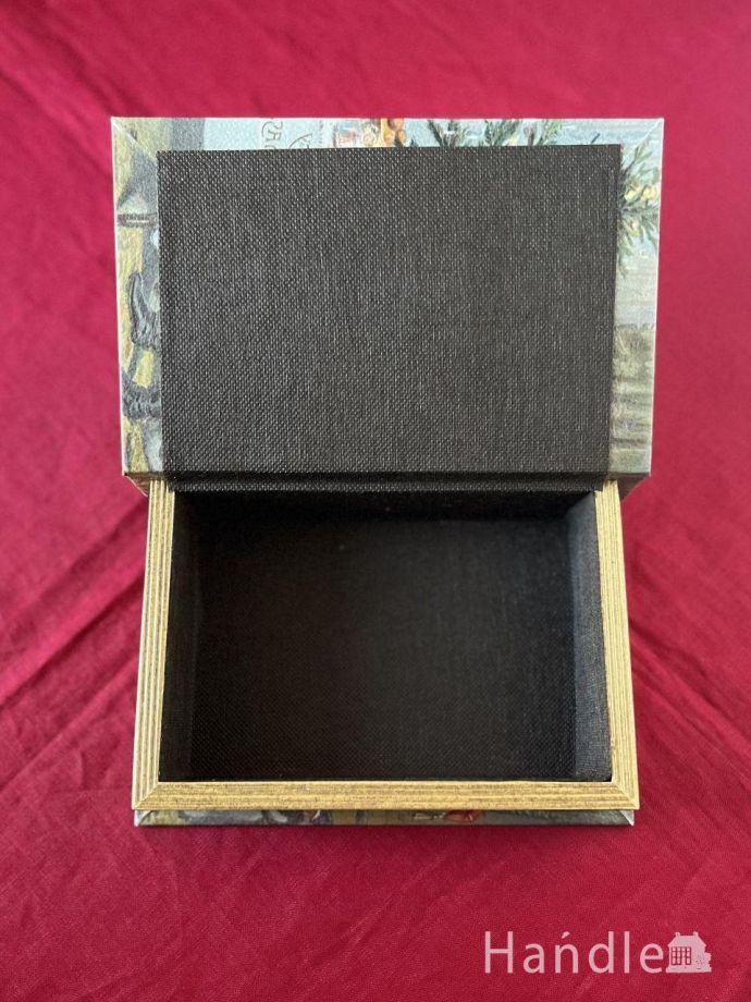 ボックスの中身