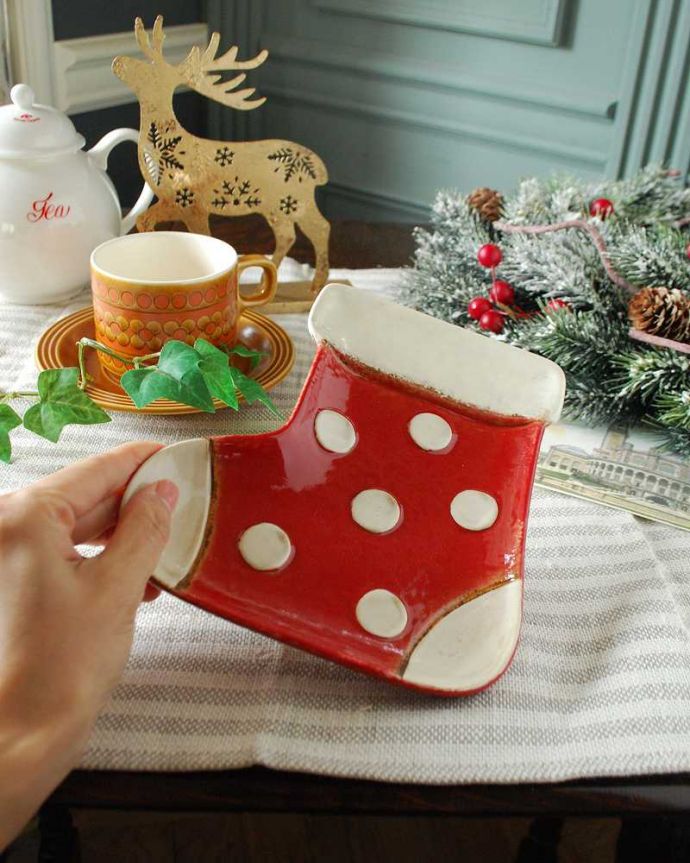 リビング雑貨　クリスマス用　クリスマスプレートLブーツ。パーティーのときや、クッキーなどのお菓子も似合います。(cm-89)