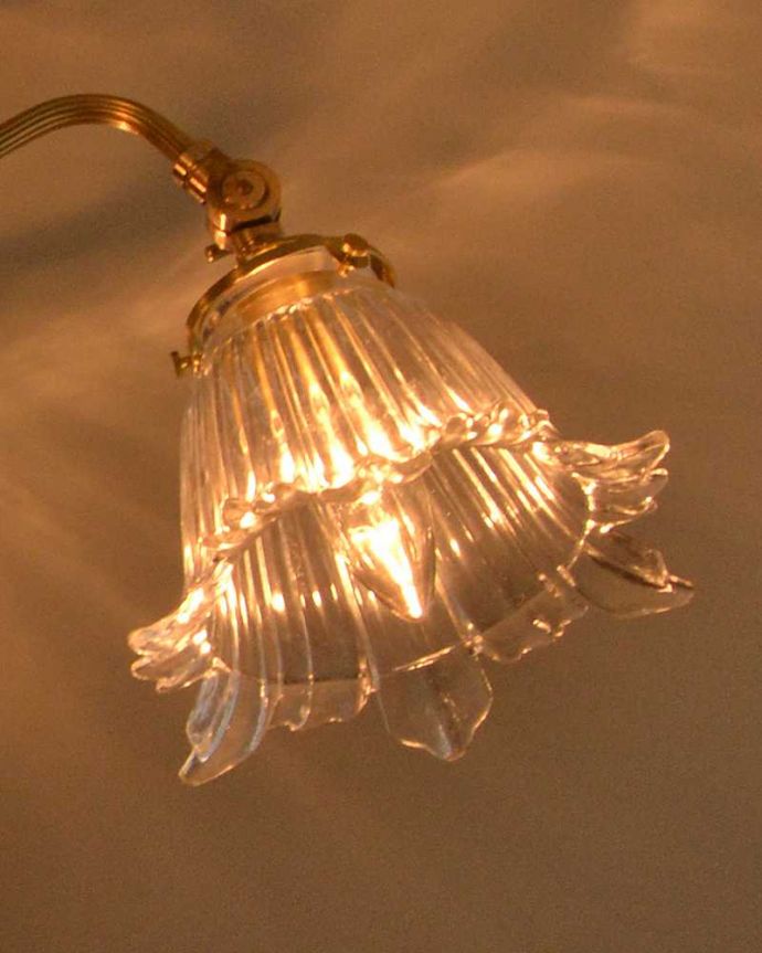 シャンデリア　照明・ライティング　アンティーク風の真鍮製シーリングシャンデリア（4灯・電球なし）。LEDも使えます口金はE17型60W対応です。(cr-521-g)