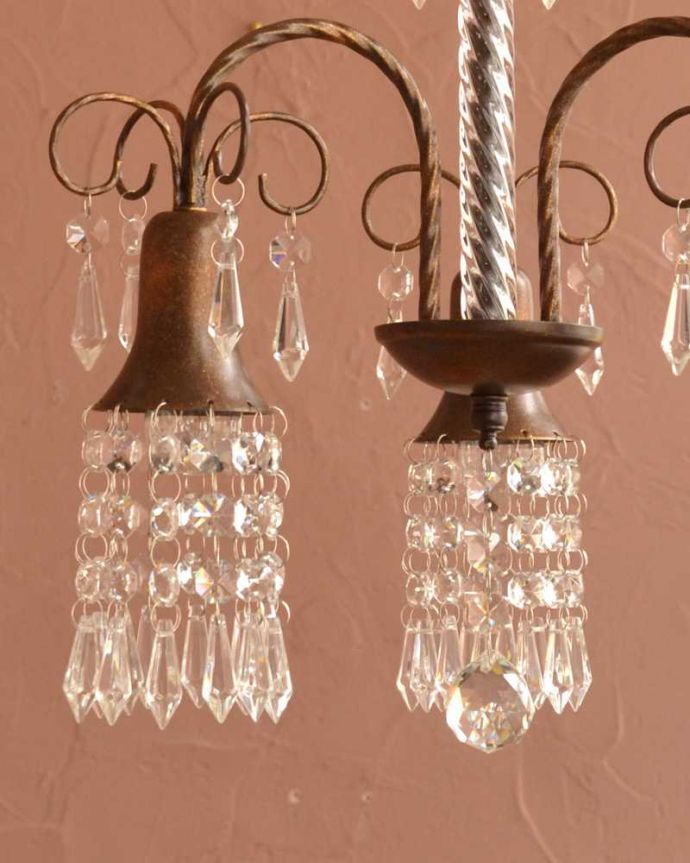 シャンデリア　照明・ライティング　ガラスのビーズが美しいアンティーク風のシャンデリア(3灯)（Ｅ17電球付） 。。(cr-527)
