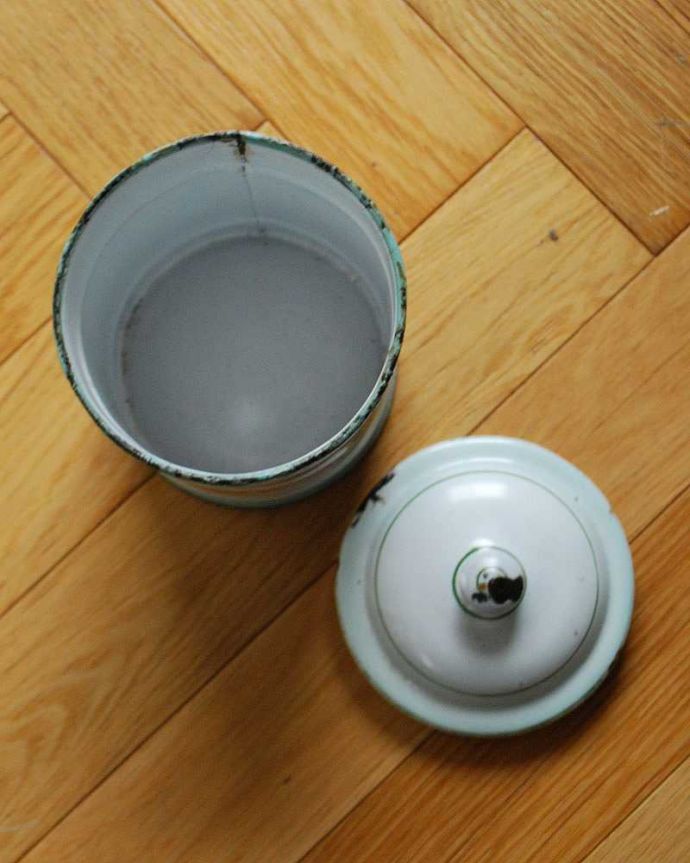 アンティーク 陶磁器の雑貨　アンティーク雑貨　1930年代のアンティーク キャニスター（CAFE）。アンティークのホウロウのため、多少の汚れ、キズがありますが、使用上問題はありませんので、ご了承下さい。(d-1151-z)