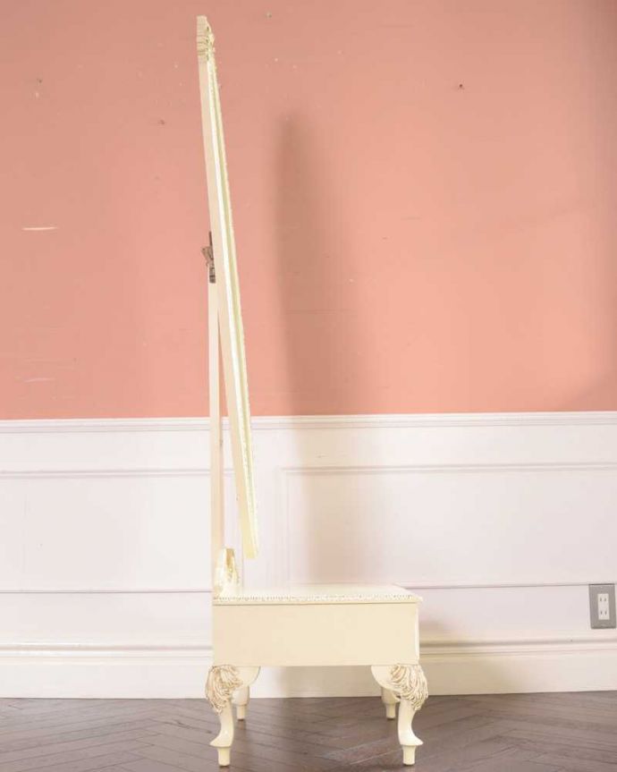 アンティークのドレッサー　アンティーク家具　ドレッサーとして使えるアンティーク家具、引き出し付きのスタンドミラー（姿見） 。横から見てもステキフランスらしく優雅な横顔。(d-1334-f)