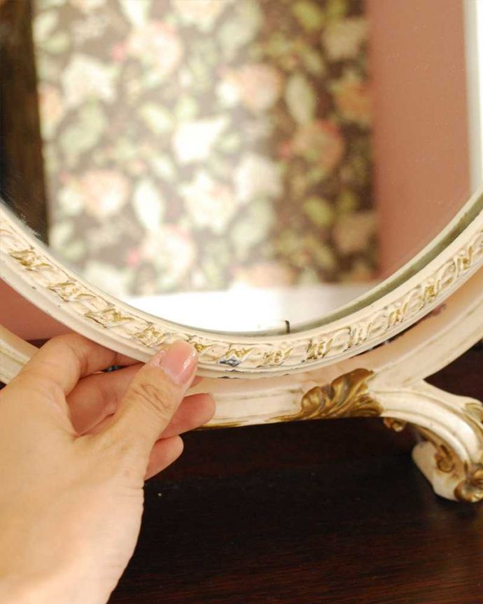 アンティーク ミラー（鏡）　アンティーク雑貨　フランスアンティーク雑貨、リボンが付いた華やかアなスタンドミラー（三面鏡）。いつでもお姫様気分。(d-1471-z)