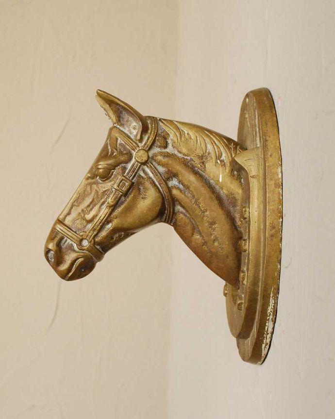 アンティーク 真鍮の雑貨　アンティーク雑貨　英国で見つけた真鍮で出来たアンティークのオーナメント（馬）。アンティークなので多少のキズ・汚れがある場合があります。(d-1528-z)