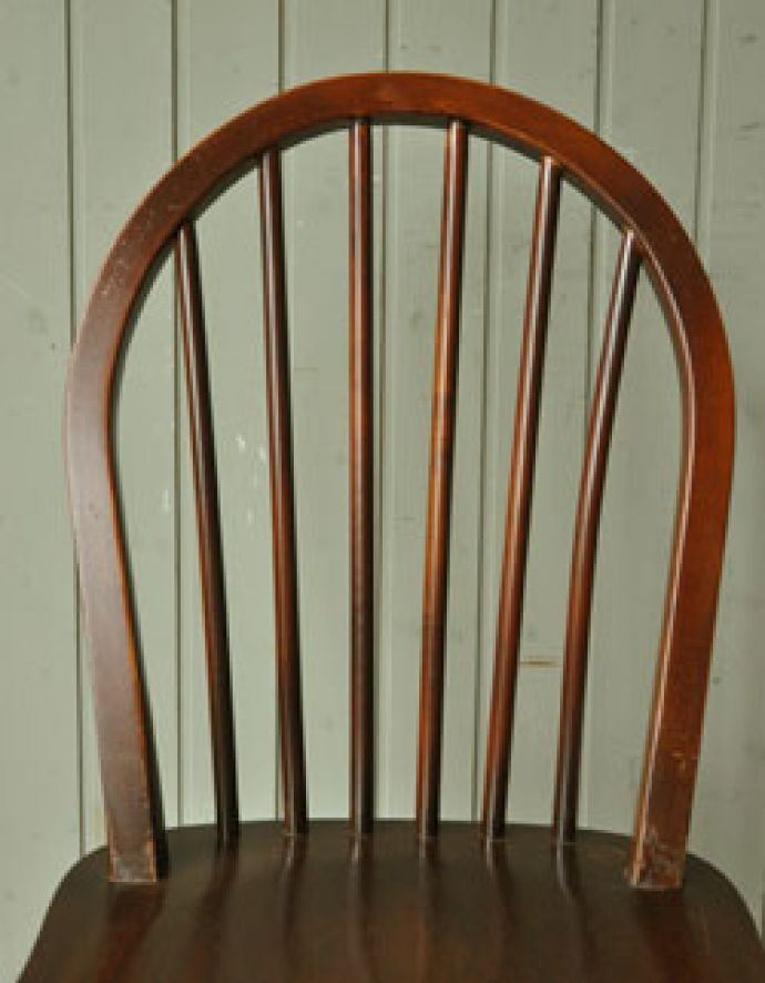 アーコールチェア　アンティーク チェア　北欧スタイルの珍しい椅子、アンティークアーコール フープバックチェア （６本・まっすぐ・スリム・チョコ）。背もたれは６本タイプ。(ear-6ms-c)