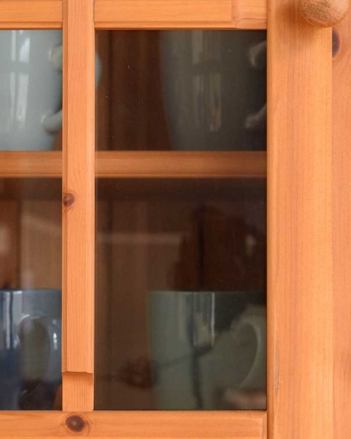 木扉のキャビネット　アンティーク風　パイン材のCHARDONNAY（シャルドネ）オープンタイプカップボード　。オイルステイン仕上げサラっとした手触りが魅力のオイルステイン塗装。(h-005-f)