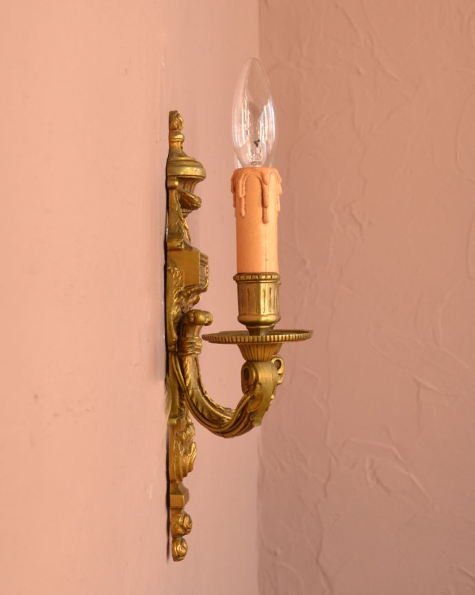 フランスのアンティーク照明　真鍮製ウォールランプ（２灯タイプ）（Ｅ17シャンデリア球付）