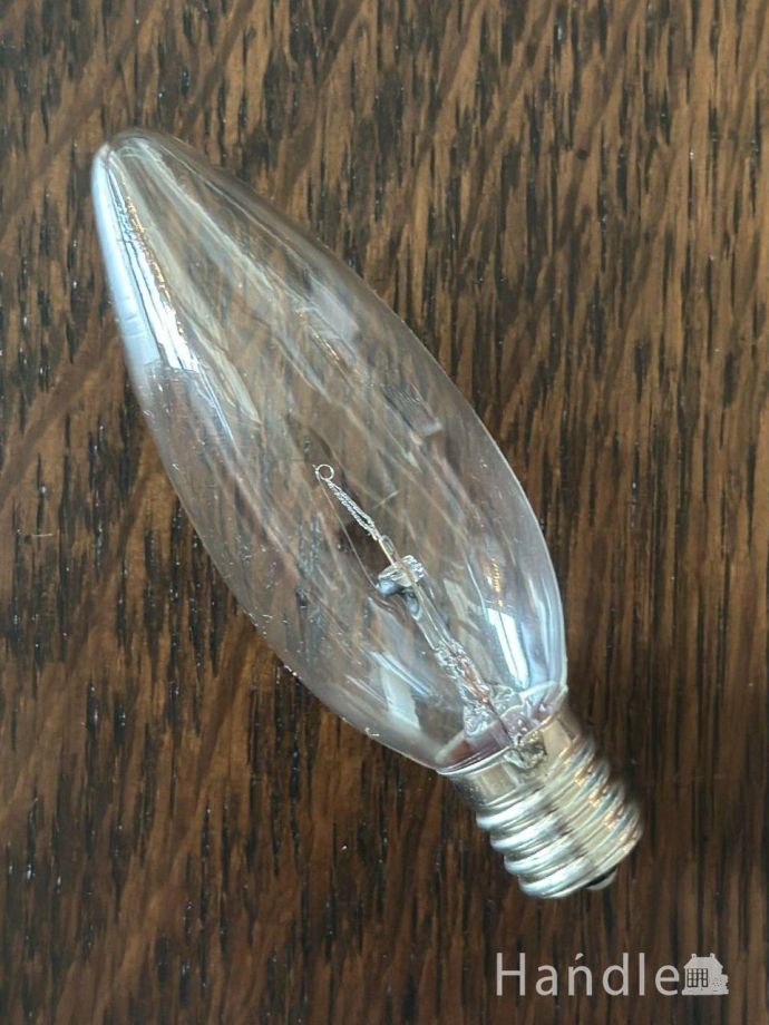 デスクライトの電球