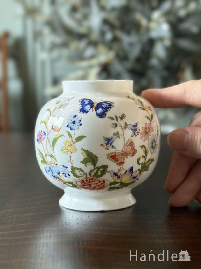 陶磁器のフラワーベース