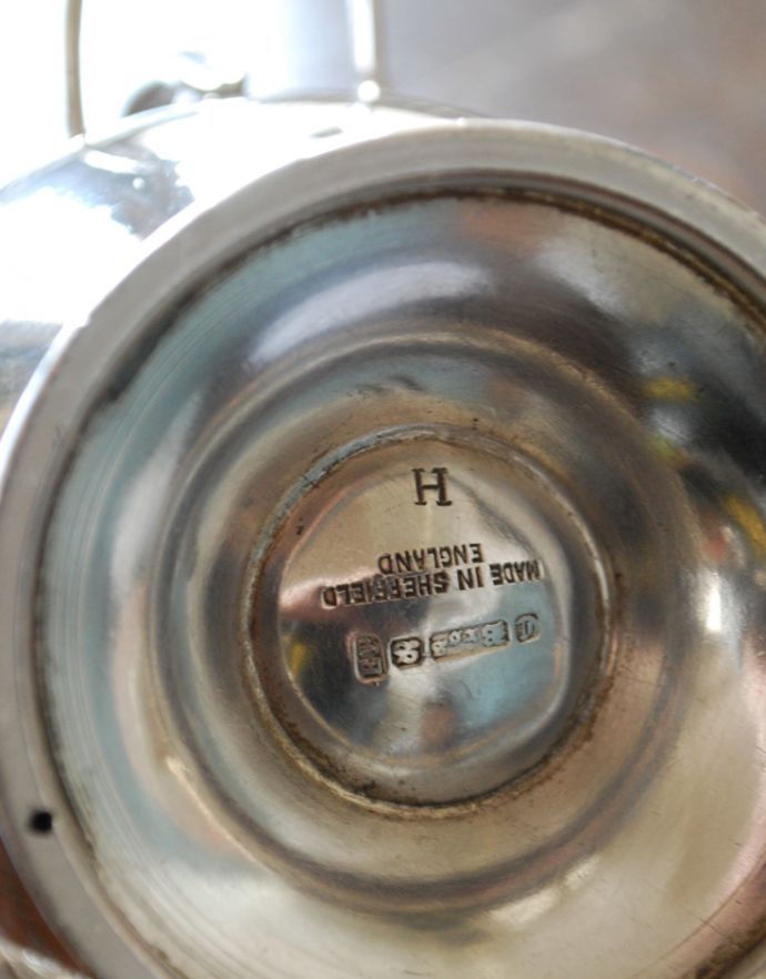 アンティーク シルバー製　アンティーク雑貨　英国の銀食器、アンティークシルバーのシュガーポット。調印です。(h-176-z)