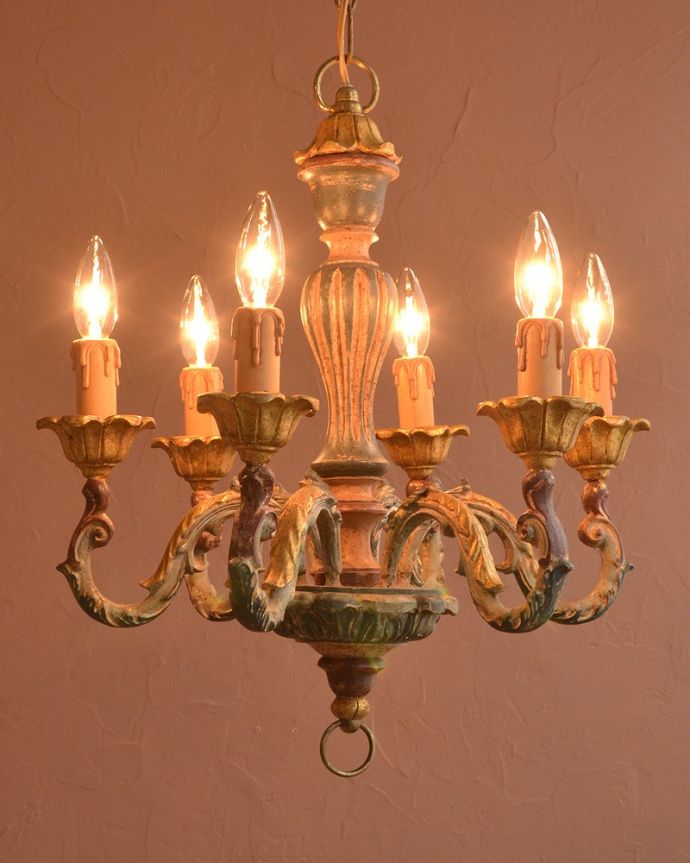 シャンデリア　照明・ライティング　フランスで見つけたアンティーク風のシャンデリア（6灯）（Ｅ17シャンデリア球） 。。(h-391-z)