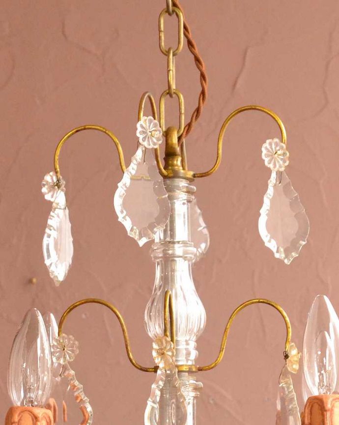 シャンデリア　照明・ライティング　フランスのアンティーク照明、ガラスの シャンデリア(4灯)（Ｅ17シャンデリア球付）。。(h-761-z)