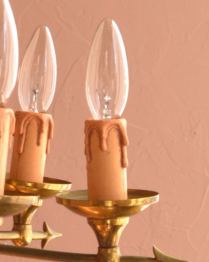 シャンデリア　照明・ライティング　フランスで見つけた真鍮製シャンデリア（6灯）（Ｅ17シャンデリア球付）。。(h-763-z)