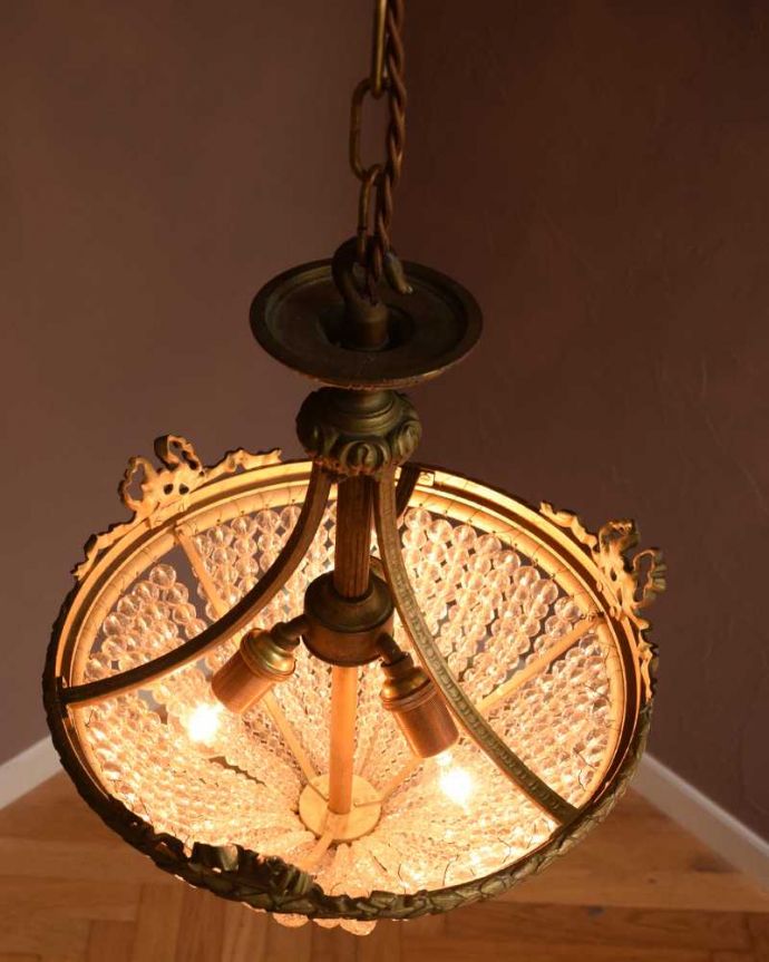 シャンデリア　照明・ライティング　フランスアンティークのシャンデリア(3灯)（Ｅ17シャンデリア球付） 。。(h-895-z)