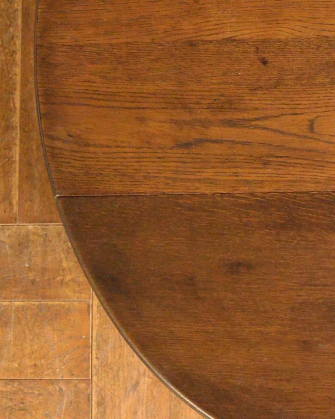 ロイドテーブル　アンティーク家具　英国輸入のアンティーク家具、伸張式のサイドテーブル（ゲートレッグテーブル）。メンテナンスをしてありますので、つなぎ目も美しいです。(j-1865-f)