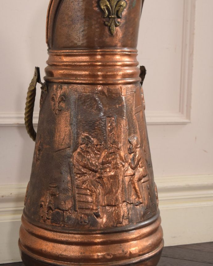アンティークのコールバケツ、おしゃれな銅製の足付きコールバケツ（炭 