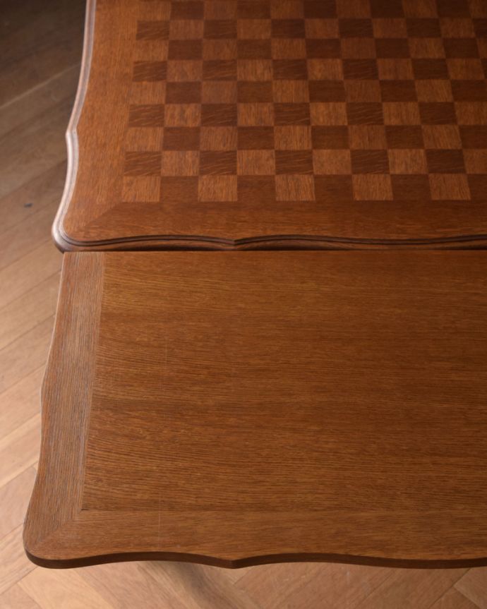 ロイドテーブル　アンティーク家具　３つのサイズに変わる伸張式のアンティーク南仏家具。つなぎ目もとっても綺麗です。(j-1920-f)