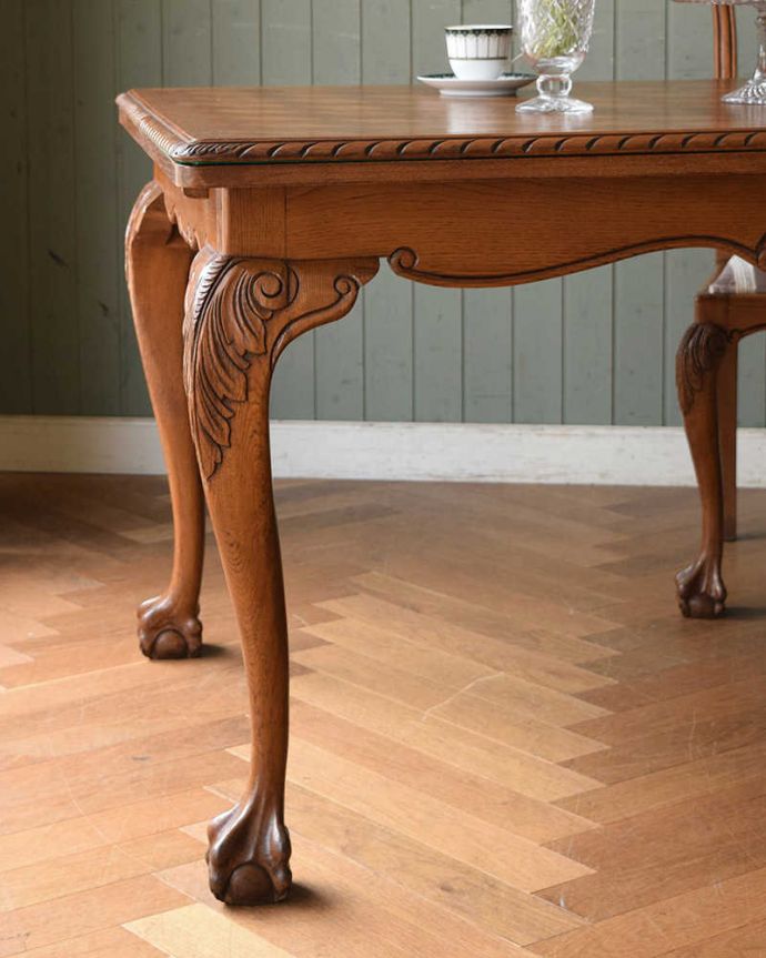アンティークのテーブル　アンティーク家具　パーケット柄が美しいフランスのドローリーフテーブル（伸張式ダイニングテーブル）。アンティークならではの風合いをお楽しみ下さい。(j-2012-f)