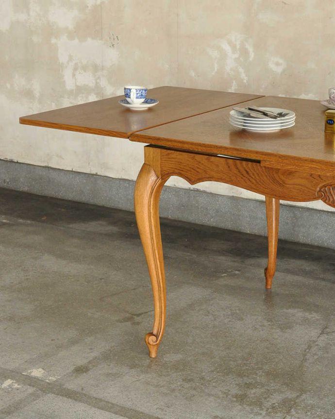 南仏スタイルの美しいアンティーク家具、ドローリーフテーブル（伸張式 