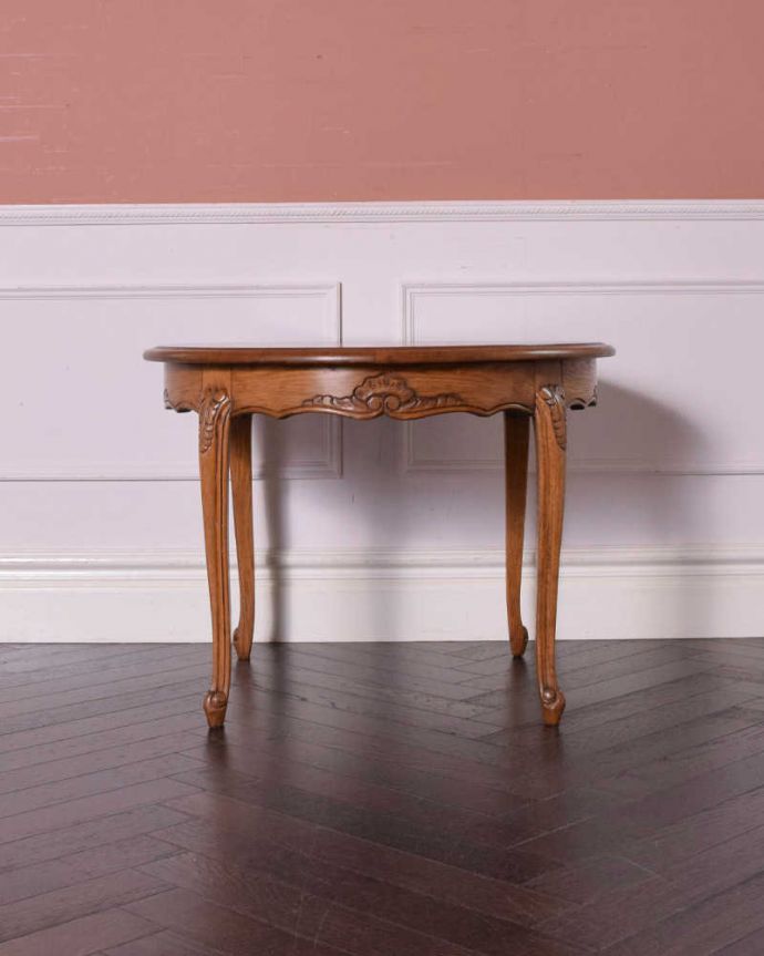 アンティークのテーブル　アンティーク家具　フランスのアンティーク家具、猫脚のオケージョナルテーブル（コーヒーテーブル）。横から見てもステキ横から見るとこんな感じ。(j-2043-f)