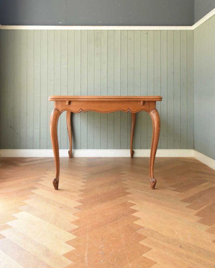 アンティークのテーブル　アンティーク家具　フランスで見つけたアンティーク家具、３WAYのドローリーフテーブル（伸張式ダイニングテーブル）。こちら側も、もちろんキレイです。(j-2048-f)