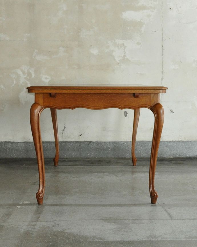 アンティークのテーブル　アンティーク家具　フランス輸入の美しいアンティーク家具、ドローリーフテーブル（伸張式ダイニングテーブル）。こちら側も、もちろんキレイです。(j-2532-f)