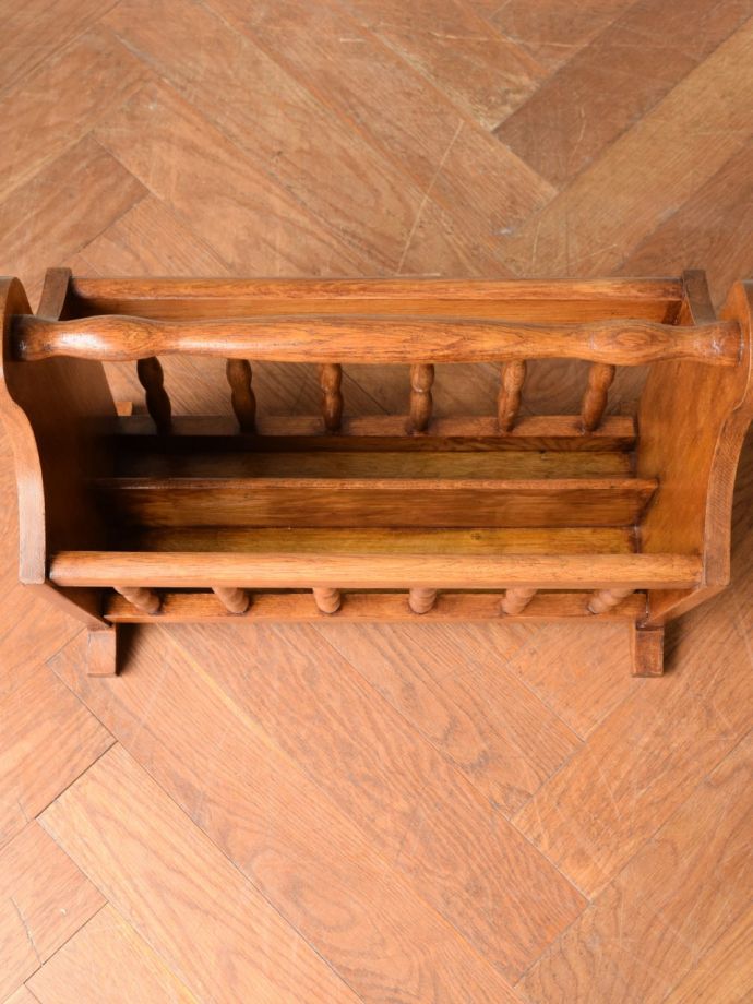 木製のアンティークフランス家具、仕切りが付いた便利なマガジンラック(j-2895-f)｜アンティーク家具