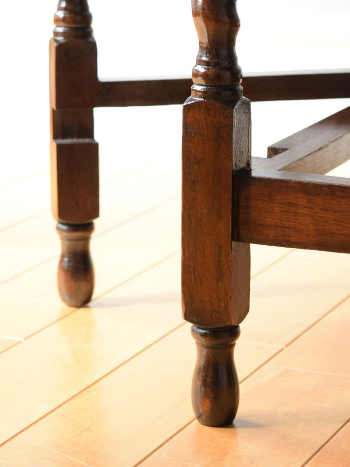アンティークのゲートレッグテーブル、英国らしいツイスト脚の伸長式 