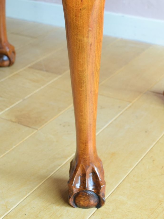 アンティーク家具の脚
