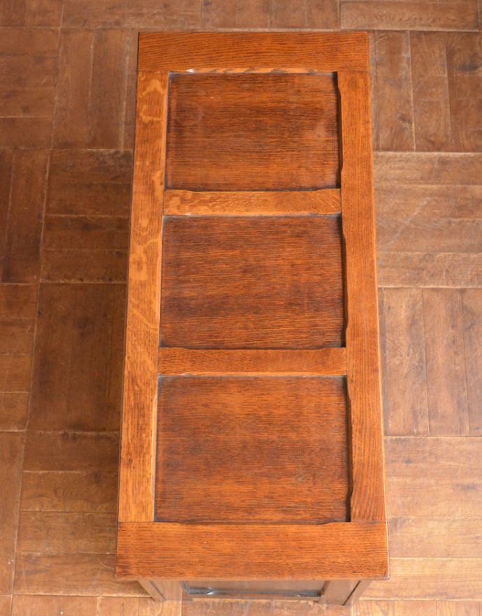 ブランケットボックス・収納ボックス　アンティーク家具　1920年代のアンティーク英国家具、ベンチにも使えるコファー。天板もキレイに仕上げました。(j-944-f)