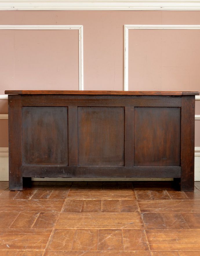 ブランケットボックス・収納ボックス　アンティーク家具　1920年代のアンティーク英国家具、ベンチにも使えるコファー。裏側もきちんとメンテナンスしているので、キレイな状態です。(j-944-f)