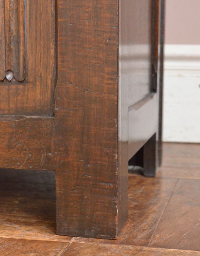 ブランケットボックス・収納ボックス　アンティーク家具　1920年代のアンティーク英国家具、ベンチにも使えるコファー。丈夫な脚です。(j-944-f)