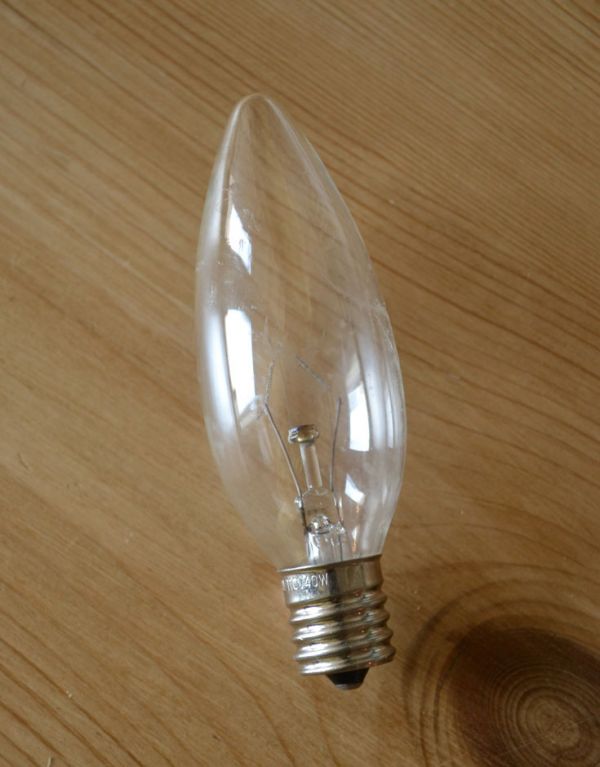スタンドライト　照明・ライティング　アンティークのデスクランプAPEX90（ホワイト色のアングルポイズ）（Ｅ17シャンデリア球付）。電球は量販店で購入OKな国産球を1ヶお付けしております。(k-1556-z)