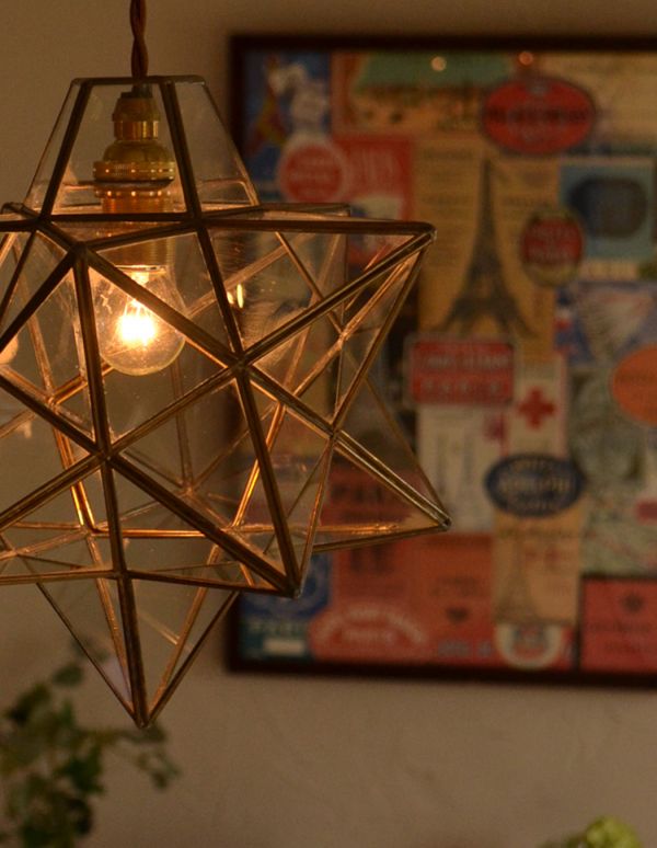 ペンダントライト　照明・ライティング　おしゃれなアンティークペンダントライト、珍しい星型のガラスランプ。ムーディな雰囲気を演出してくれる柔らかな灯りです。(k-1224-z)