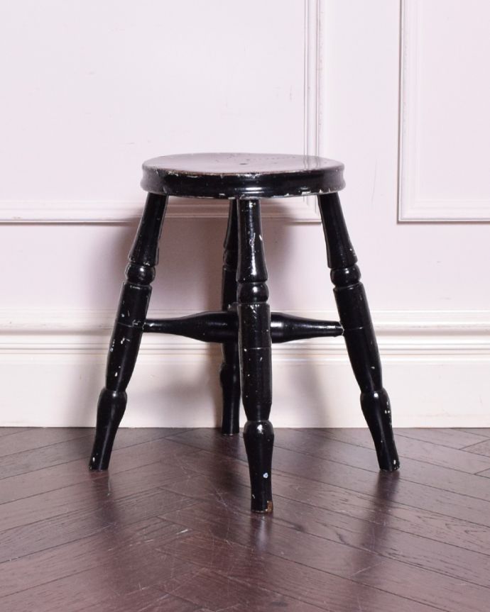 板座面　アンティーク チェア　テーブルにも使えます！イギリス入荷のアンティークスツール（椅子）。横から見るとこんな感じ。(k-1262-c)