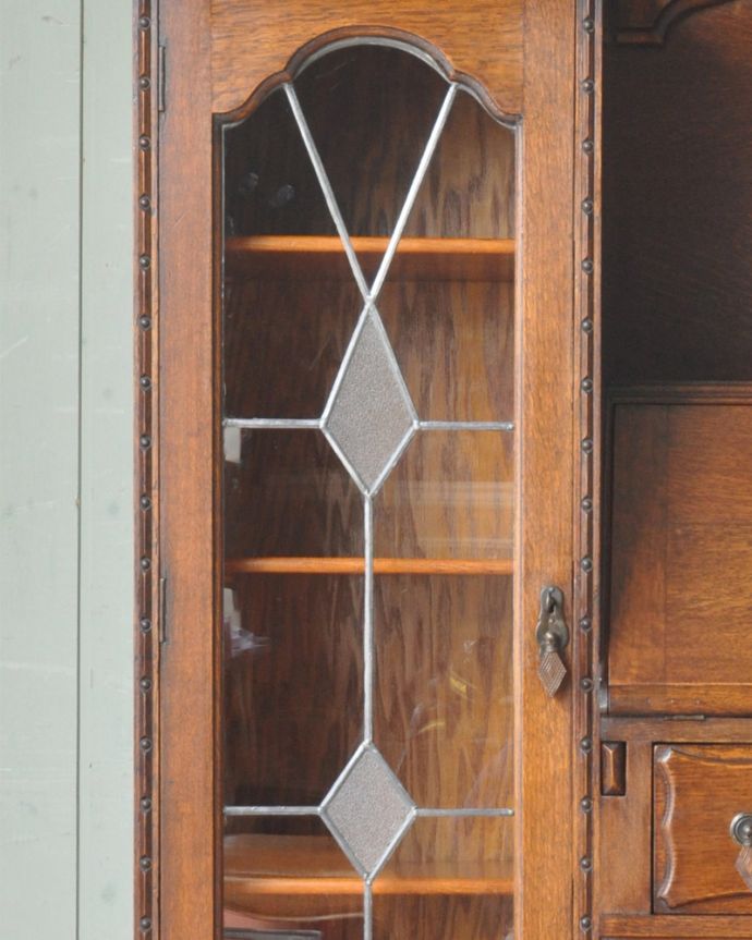 ビューロー　アンティーク家具　大きなガラス扉が美しいアンティーク家具、サイドバイサイド（デスク＆本棚）。ガラスも当時のもの。(k-1273-f)
