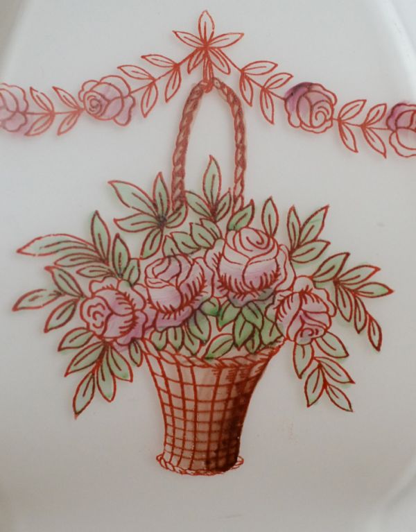 ペンダントライト　照明・ライティング　薔薇のフラワーリースと花かごが可愛いアンティークペンダントライト。ローズの花かご、ローズのフラワーリースが可愛いタッチでデザインされています。(k-1437-z)