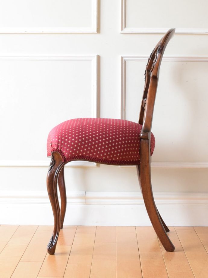 アンティークのバルーンバックチェア、1890年代に作られた美しい英国の椅子