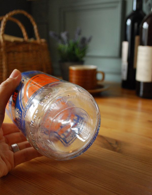 イラスト入りで可愛いイギリスの牛乳ビン アンティークガラスボトル Orange K 1484 Z アンティーク雑貨